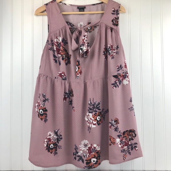 torrid Tops - Torrid Sleeveless babydoll tie front top Size 1X